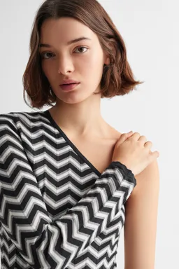 Jersey asimétrico punto de Mango Teen en Tops para argentina