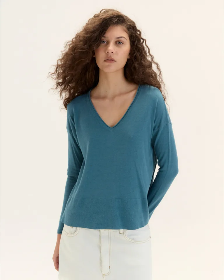 Sweater de tejido fino con escote en V y silueta relajada de Blue Sheep en Buzos y Sweaters para argentina