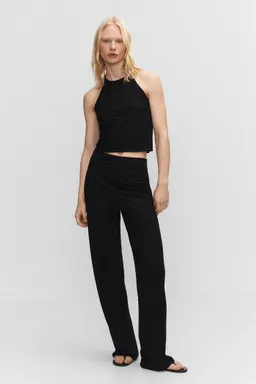 Top punto cuello halter de Mango en Tops para argentina