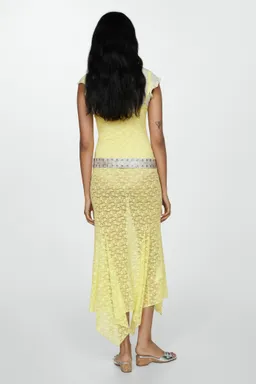 Vestido encaje floral asimétrico de Mango en Vestidos para argentina