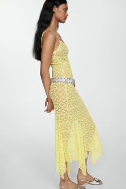 Vestido encaje floral asimétrico de Mango en Vestidos para argentina