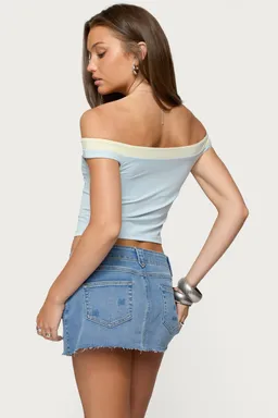 Top contraste off shoulder strada de Edikted en Tops para argentina