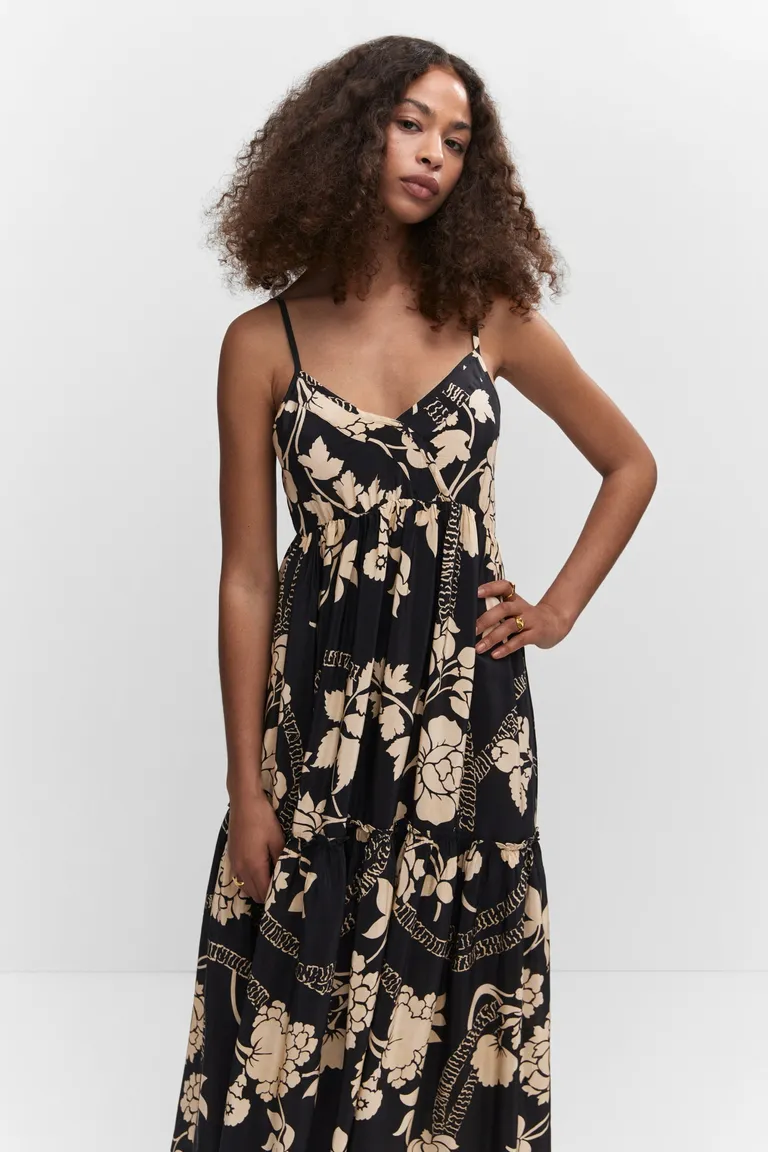 Vestido estampado con vuelo de Mango en Vestidos para argentina