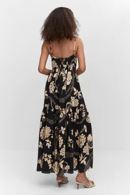 Vestido estampado con vuelo de Mango en Vestidos para argentina