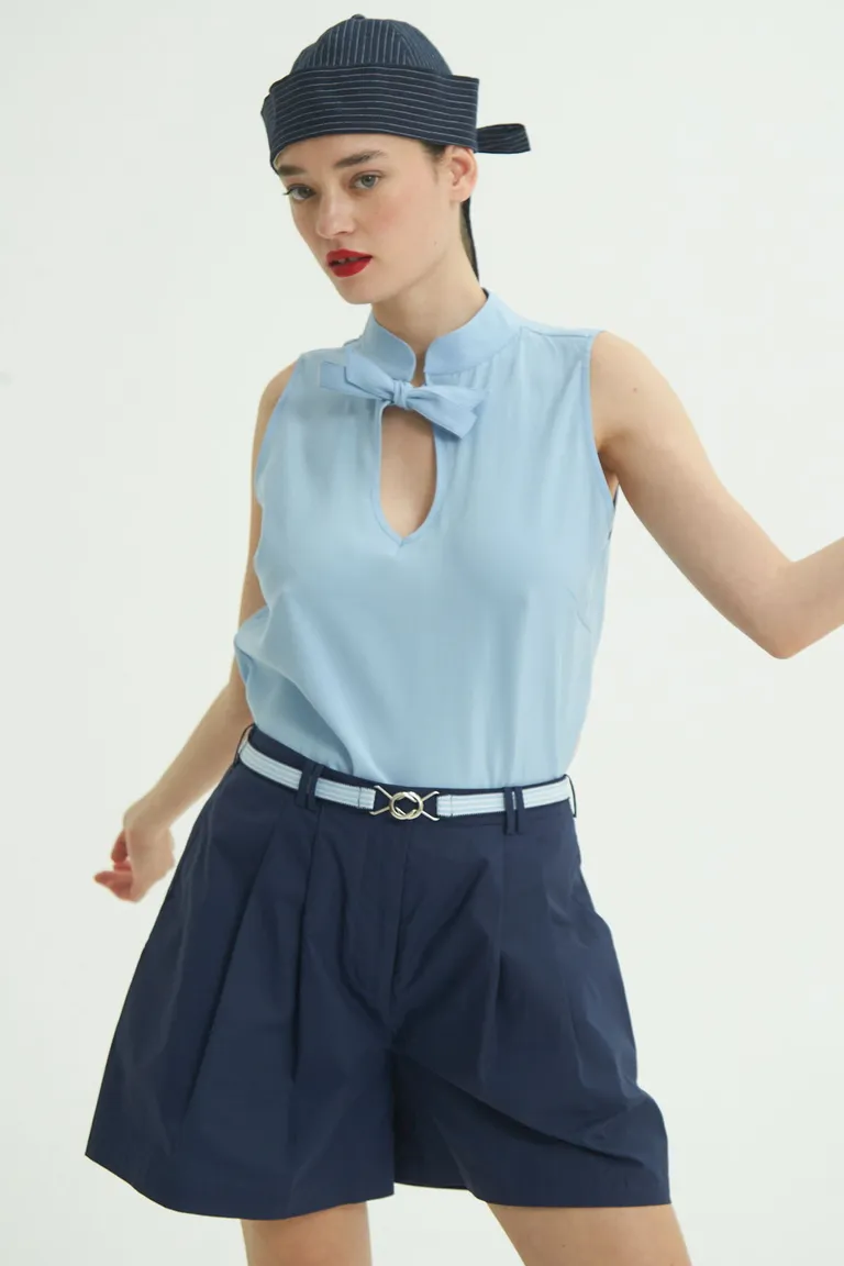 Shorts de algodón de tiro alto con cinto elástico en azul y celeste de Las Pepas en Shorts para argentina