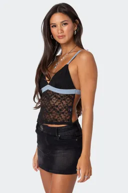 Musculosa espalda descubierta encaje de Edikted en Tops para argentina
