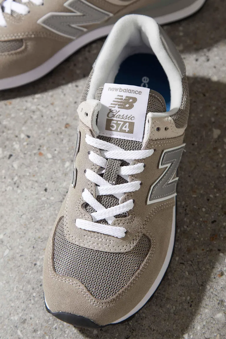 Zapatillas gris de Peppermayo en Zapatillas para argentina