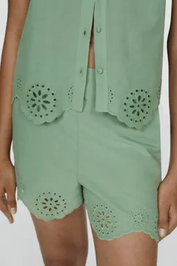 Shorts bordados calados de Mango en Shorts para argentina