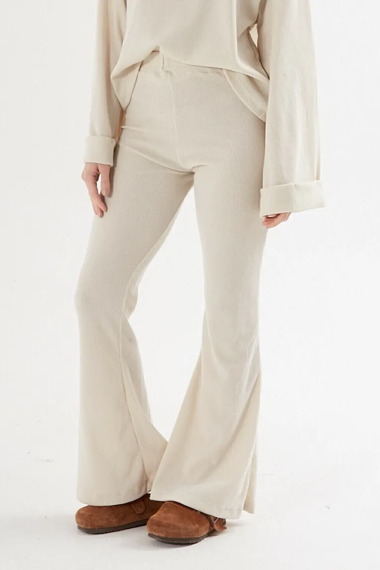 Pantalón Sabina de cintura ancha en tejido waffle con corte recto para un look sofisticado de Belle en Pantalones para argentina