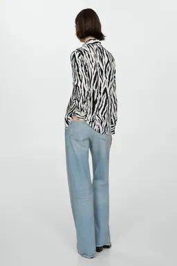 Camisa estampada fluida de Mango en Camisas para argentina