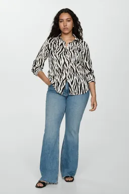 Camisa estampada fluida de Mango en Camisas para argentina