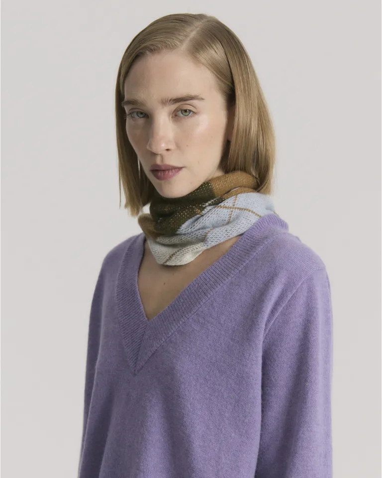 Sweater de tejido con cuello en V y mangas largas de Blue Sheep en Buzos y Sweaters para argentina