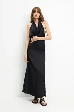 Falda midi satinada encaje de Pull&Bear en Faldas para argentina