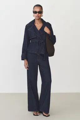 Pantalón vaquero wideleg tiro alto de Mango en Pantalones para argentina