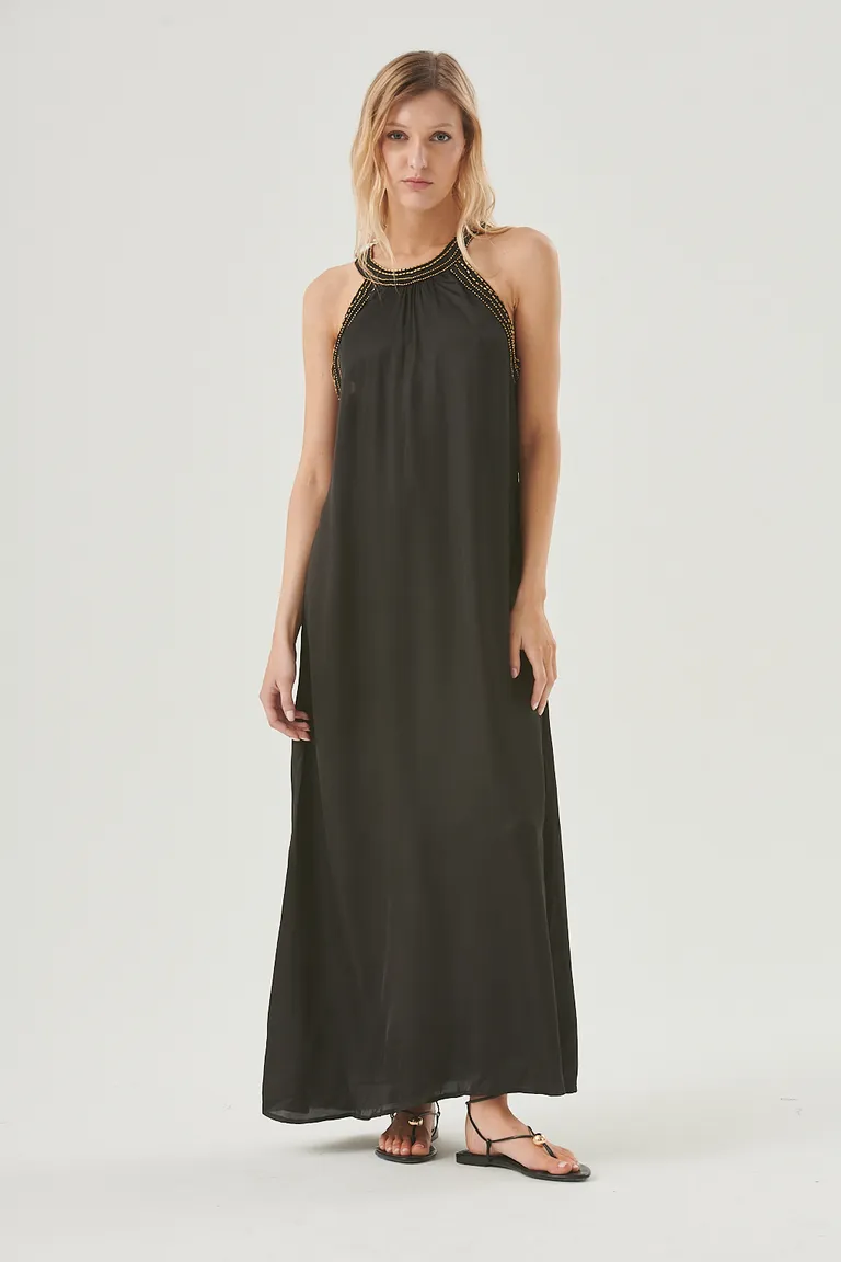 Vestido de modal negro con escote halter y detalles bordados de Sweet en Vestidos para argentina