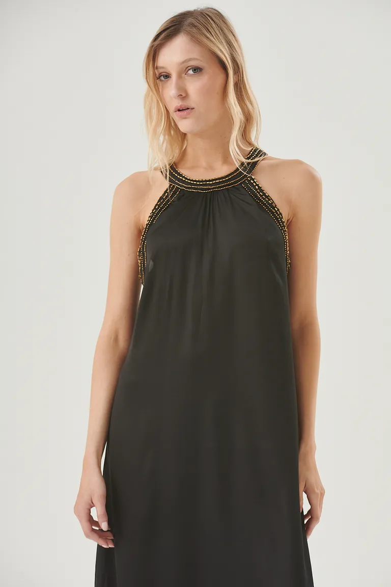 Vestido de modal negro con escote halter y detalles bordados de Sweet en Vestidos para argentina