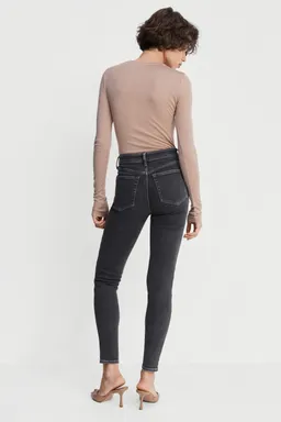Jeans skinny tiro alto de Mango en Pantalones para argentina