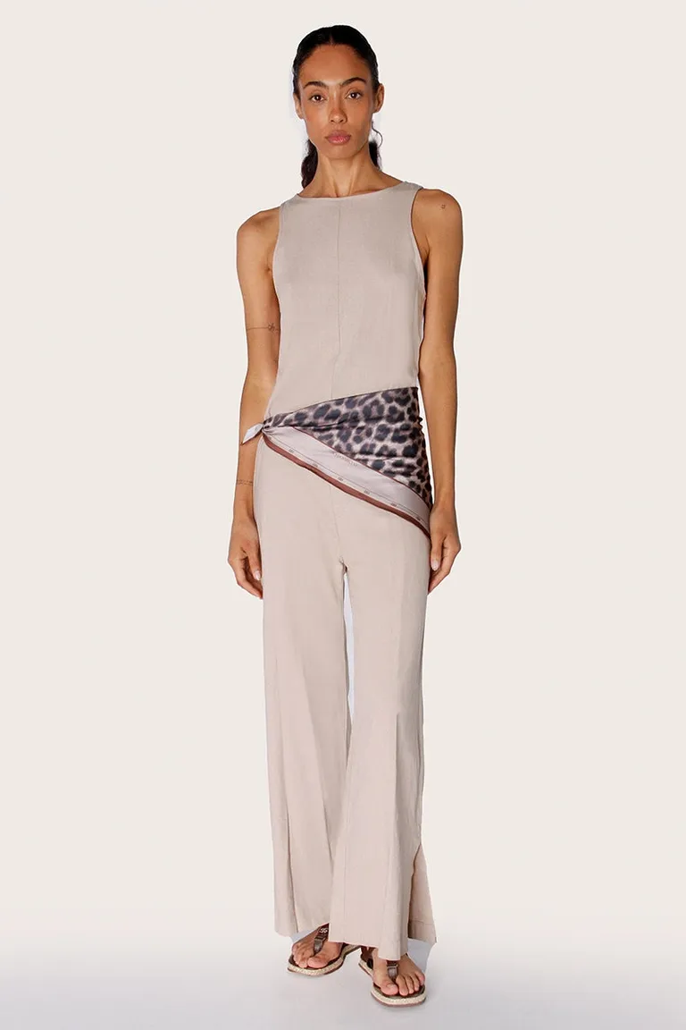 Mono de lino largo con tajos laterales y cuello cerrado de Sofia Sarkany en Monos para argentina