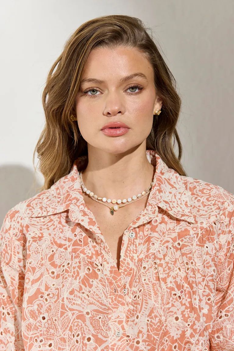 Túnica de estilo camisero en broderie de algodón estampado con ajuste a la cintura de Indiastyle en Túnicas para argentina