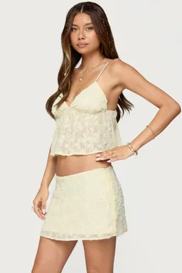 Top babydoll floral texturizado leora de Edikted en Tops para argentina