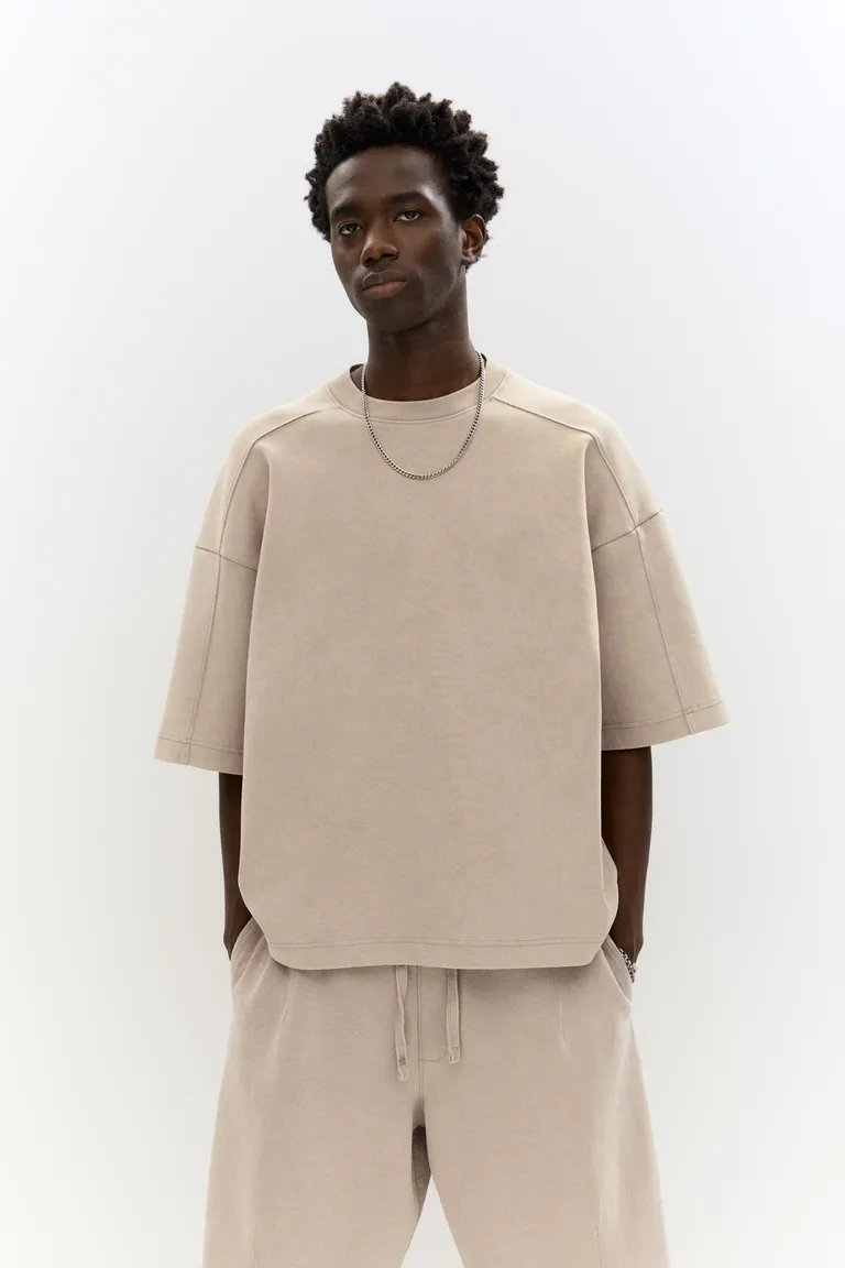 Buzo boxy manga corta de Pull&Bear en Buzos y Sweaters para argentina