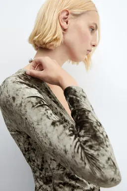 Vestido nudo terciopelo de Mango en Vestidos para argentina