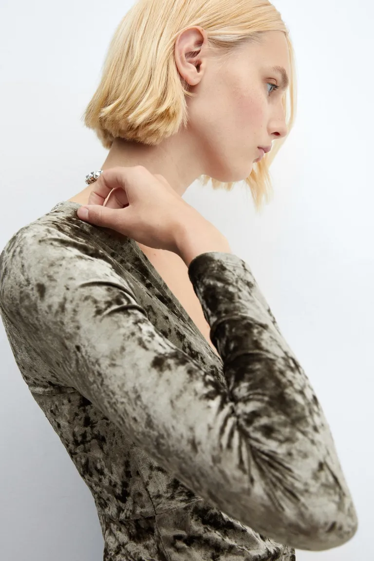 Vestido nudo terciopelo de Mango en Vestidos para argentina