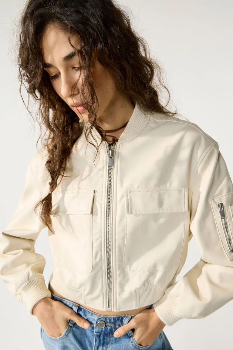 Chaqueta de cuero ecológico estilo bomber con cierre frontal y bolsillos de Cuesta Blanca en Chaquetas para argentina