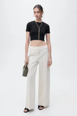 Camiseta crop entallada de Mango en Remeras para argentina