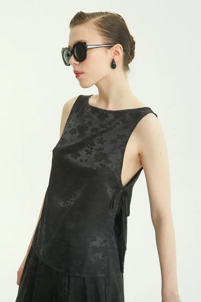 Musculosa Grant Jacquard: Elegancia y Estilo en un Solo Top de Las Pepas en Tops para argentina