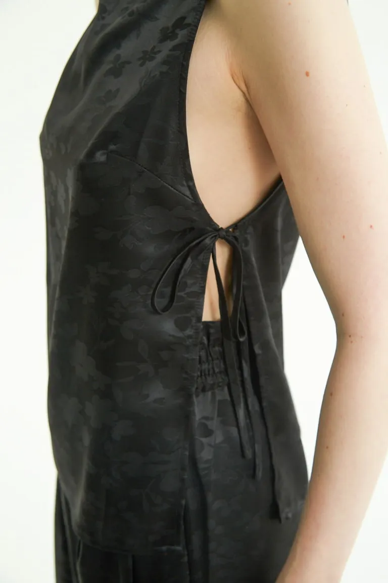 Musculosa Grant Jacquard: Elegancia y Estilo en un Solo Top de Las Pepas en Tops para argentina