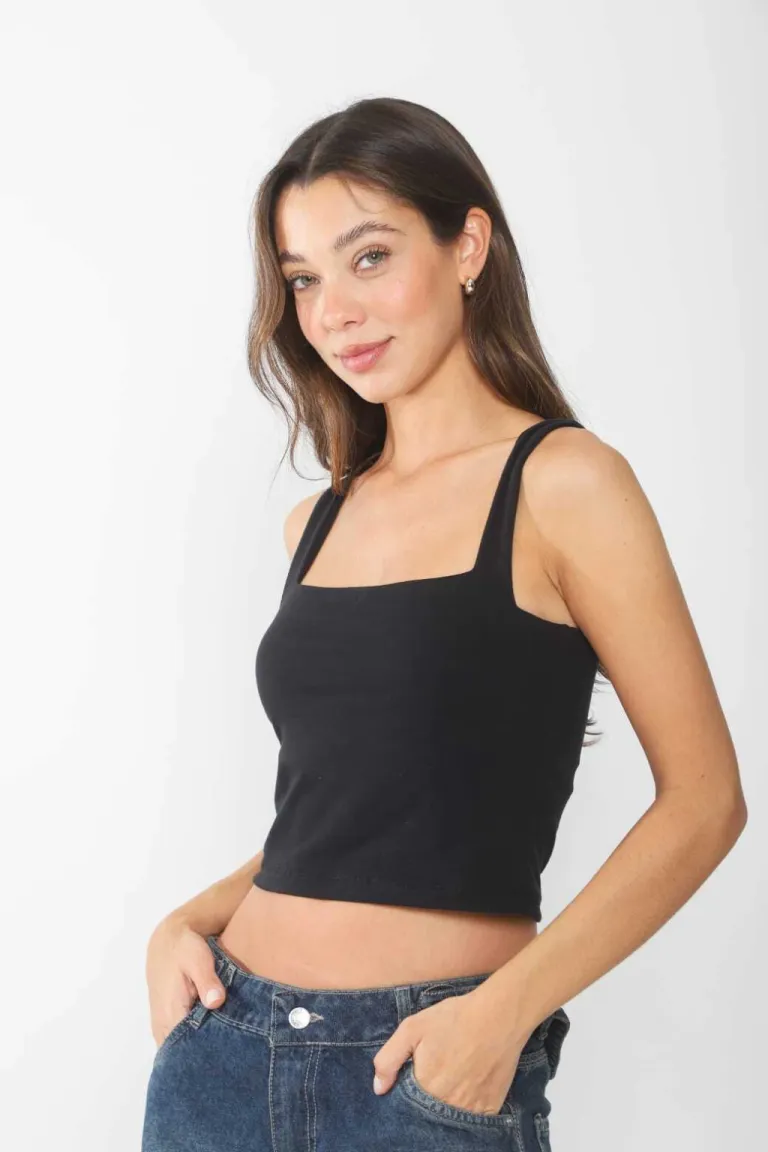 Top blanco de corte ajustado con escote cuadrado de Belle en Tops para argentina