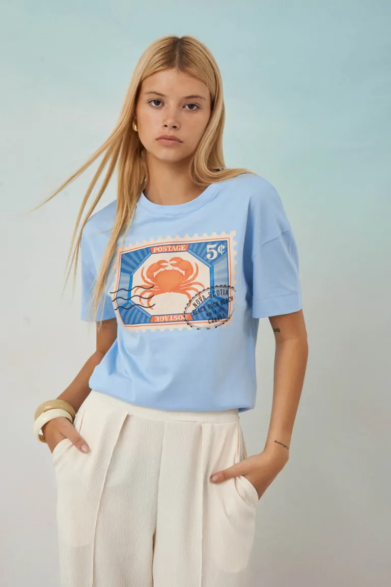 Remera con estampado de cangrejo para mujer, ideal para días soleados y actividades al aire libre de Apricot en Remeras para argentina