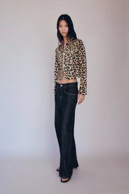 Campera leopardo doble cremallera de Mango en Chaquetas para argentina