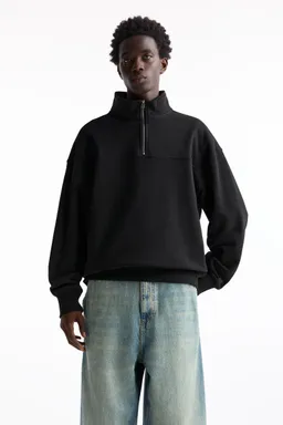Sudadera cuello cremallera de Pull&Bear en Buzos y Sweaters para argentina
