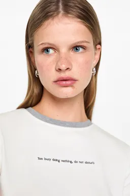 Camiseta detalles contraste de Mango Teen en Remeras para argentina