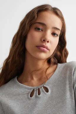 Camiseta manga larga aberturas de Mango Teen en Buzos y Sweaters para argentina
