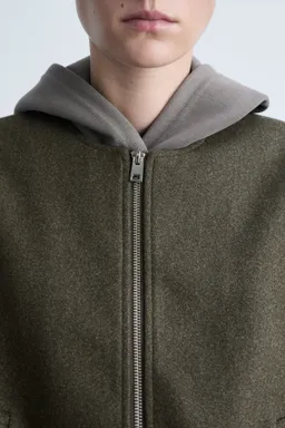 Chaqueta bomber fruncida de Mango en Chaquetas para argentina