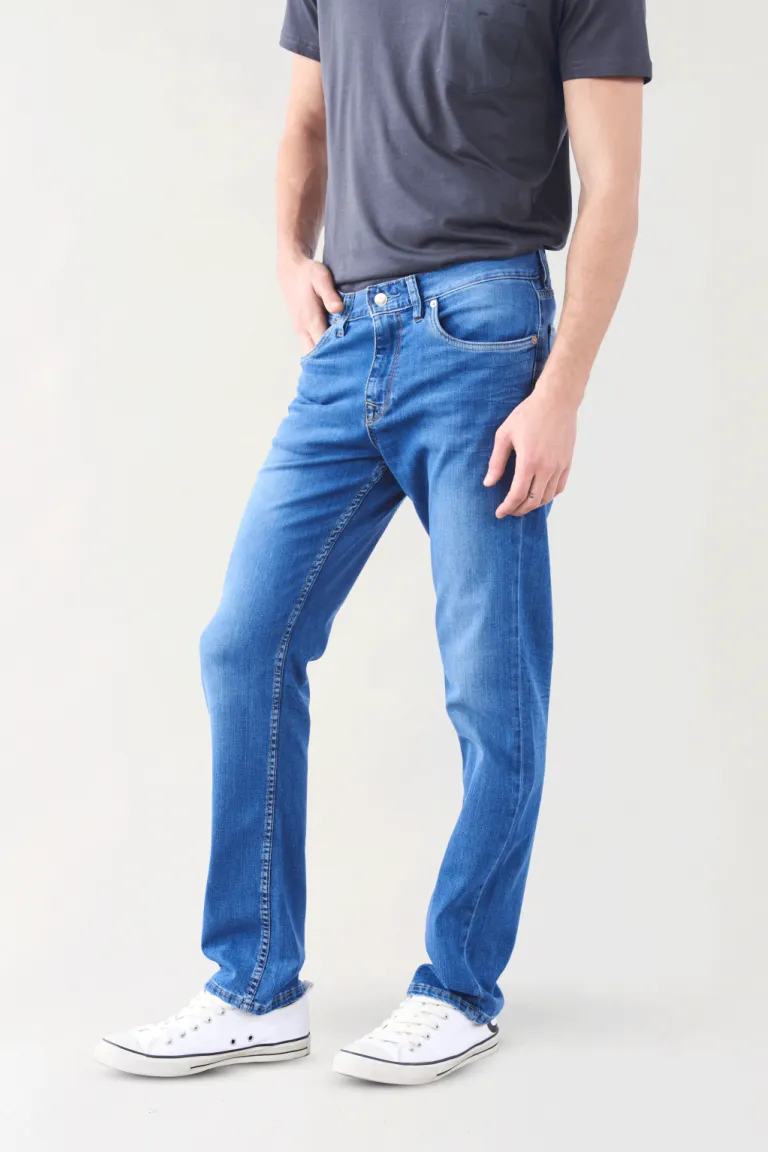 Pantalón de mezclilla clásico de corte regular para hombre de Bensimon en Pantalones para argentina