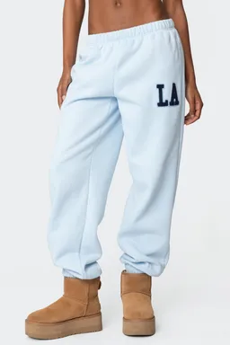 Pantalón jogging oversized love de Edikted en Buzos y Sweaters para argentina