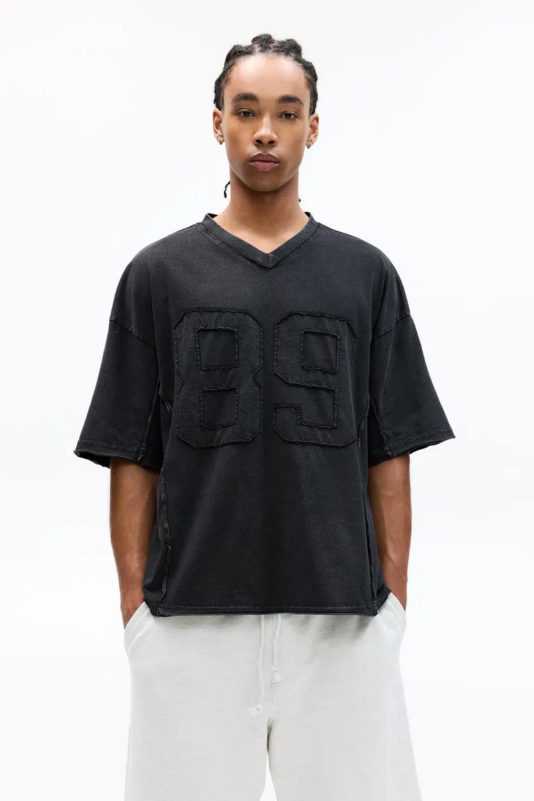 Remera número efecto lavado de Pull&Bear en Remeras y Polos para argentina