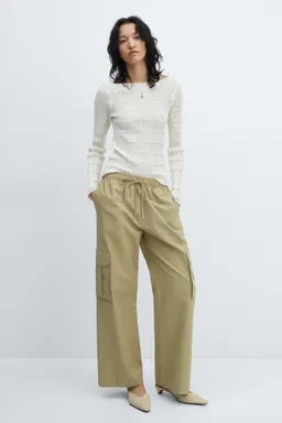 Pantalón cargo elástico de Mango en Pantalones para argentina