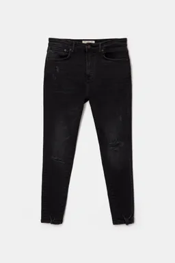 Jeans carrot rotos de Pull&Bear en Pantalones para argentina