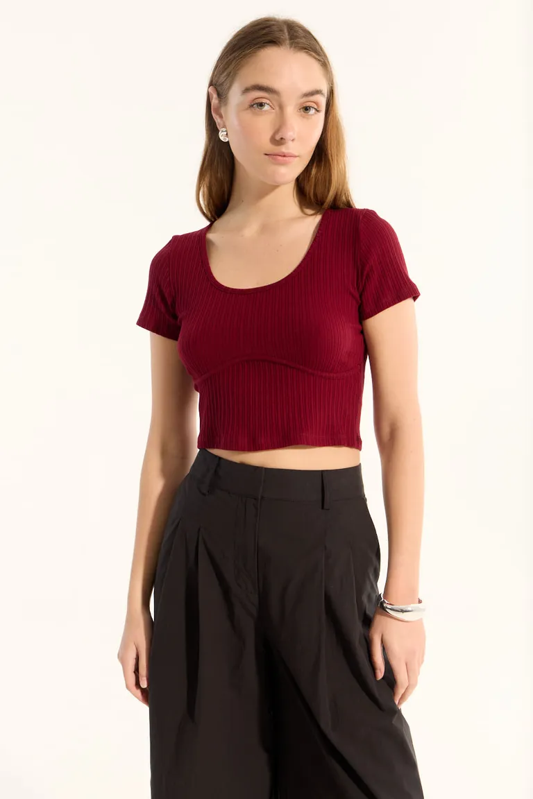 Remera crop de escote redondo con aplicaciones de tiras de Portsaid en Remeras para argentina