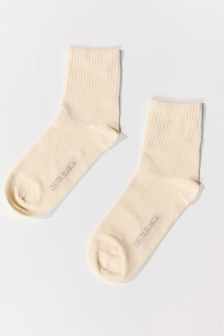 Medias femeninas de alta calidad para un estilo elegante y cómodo de Cuesta Blanca en Ropa Interior y Medias para argentina
