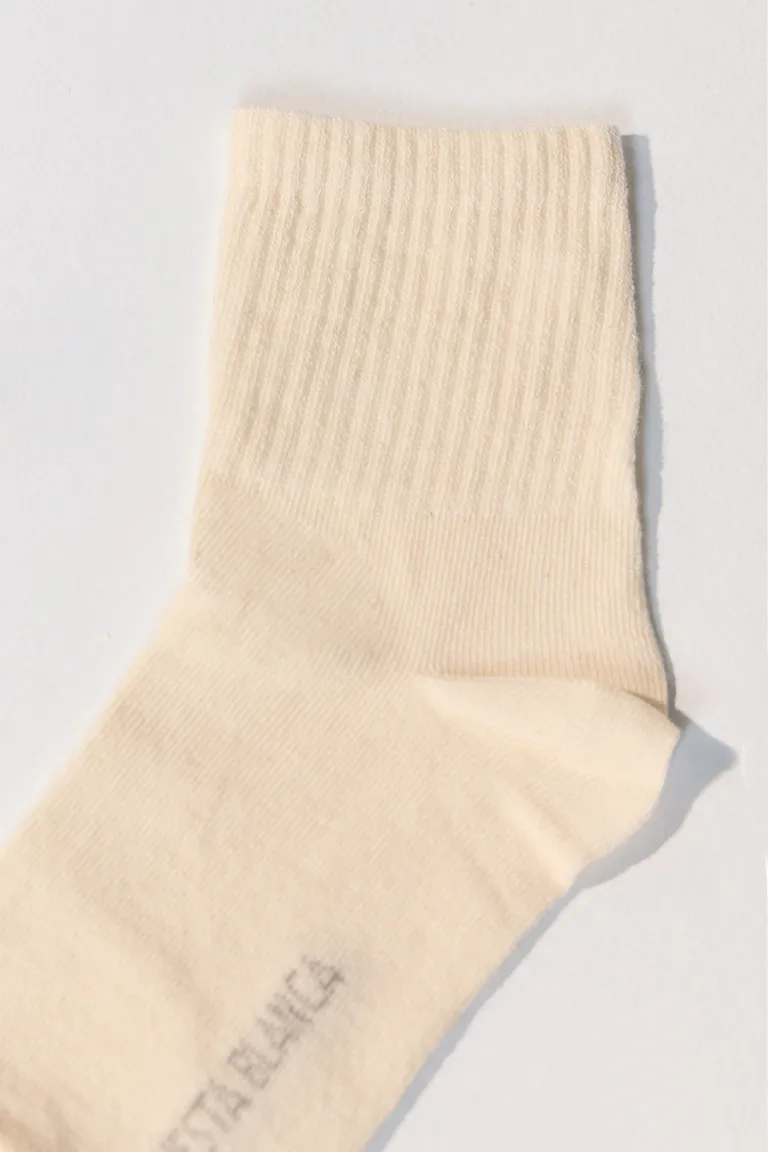 Medias femeninas de alta calidad para un estilo elegante y cómodo de Cuesta Blanca en Ropa Interior y Medias para argentina