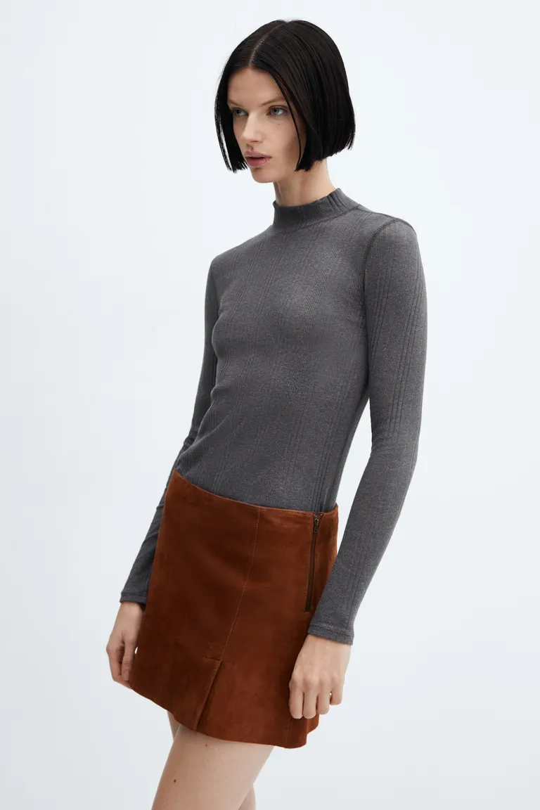 Camiseta canalé cuello perkins de Mango en Buzos y Sweaters para argentina