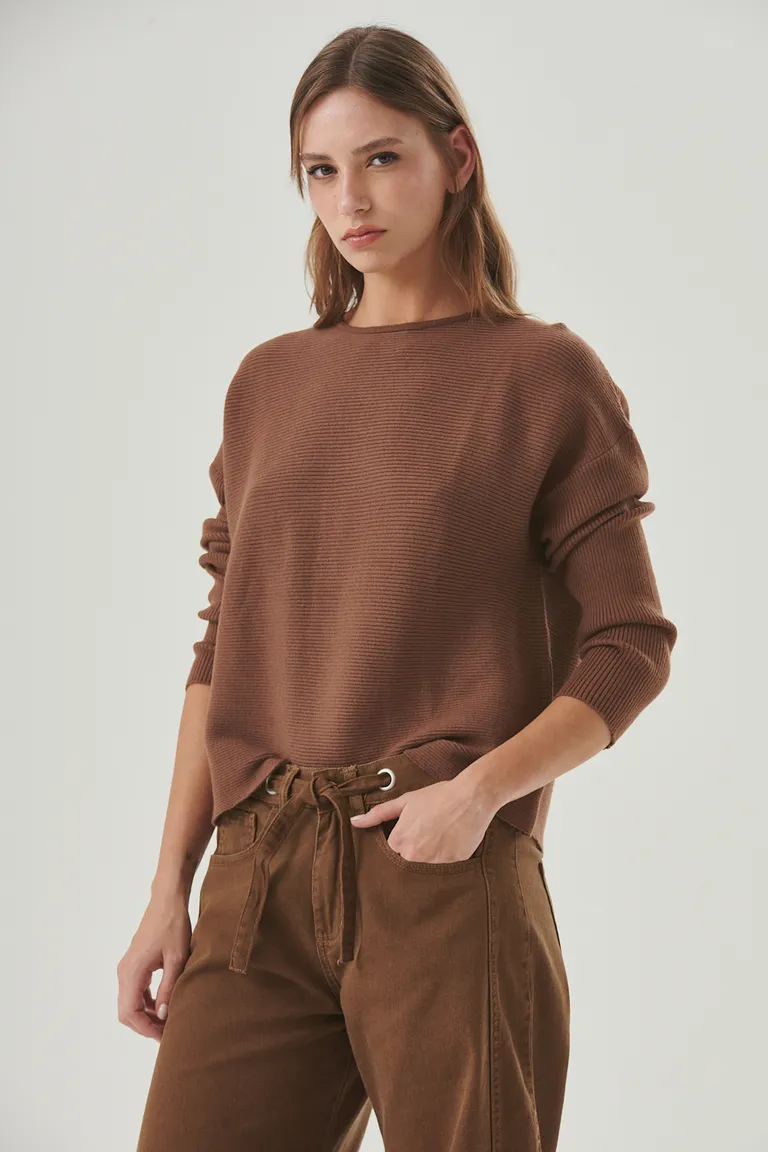 Suéter oversize con textura acanalada horizontal y estilo relajado de Sweet en Buzos y Sweaters para argentina