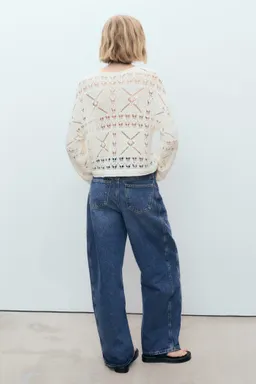 Sweater oversize calado de Mango en Buzos y Sweaters para argentina