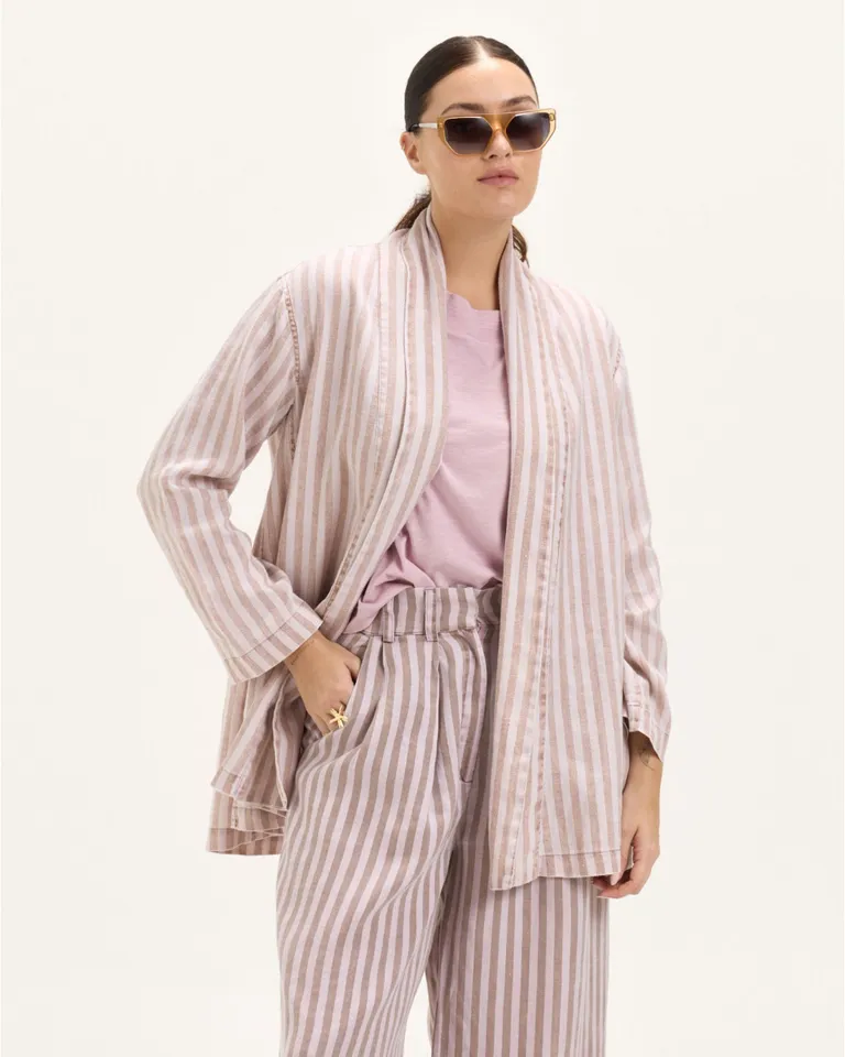 Tapado geri: Prenda de lino con diseño abierto y estampado a rayas de Blue Sheep en Tapados para argentina